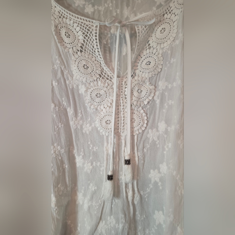 White Cold-Shoulder Top - Picture 3 of 14
